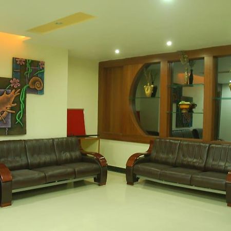 Hotel Sitara Royal Hyderabad Eksteriør bilde